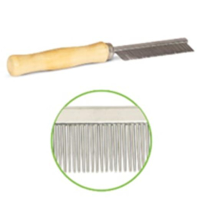 Расческа (Triol) M312 деревянная ручка мелкозубая 62 зуб.