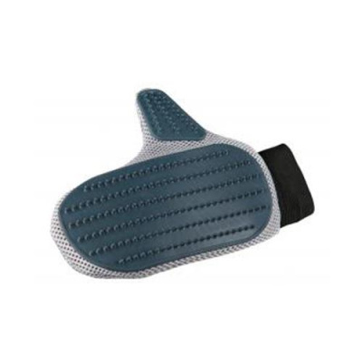 Рукавица (Trixie) для ухода за шерстью животных, 18 х 24 см