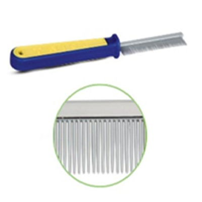 Расческа (Triol) 310 пластиковая ручка частая, корот. зуб, 49 зуб. Расческа (Triol) 310 пластиковая ручка частая, корот. зуб, 49 зуб.